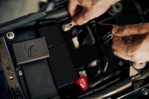 Cómo instalar alarma de moto