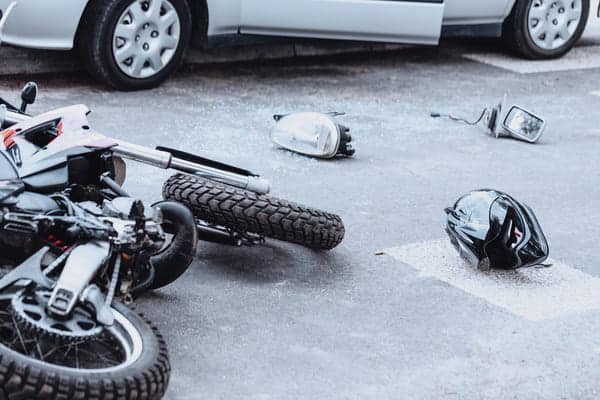 El 85% de los accidentes mortales en moto ocurrieron en carreteras convencionales.