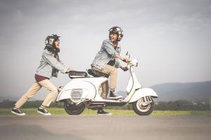 El uso obligatorio de la mascarilla en la moto